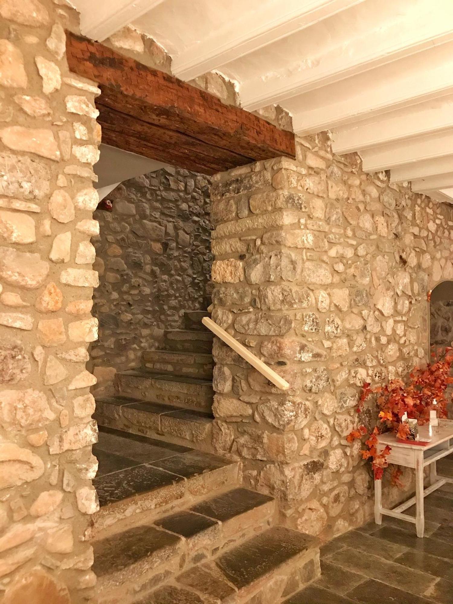 El Castell De La Pobla De Lillet (Adults Only) Villa Buitenkant foto