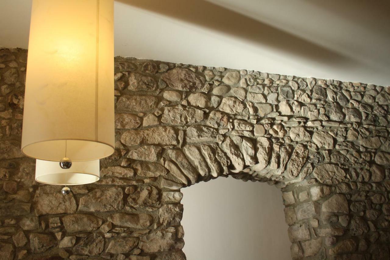 El Castell De La Pobla De Lillet (Adults Only) Villa Buitenkant foto
